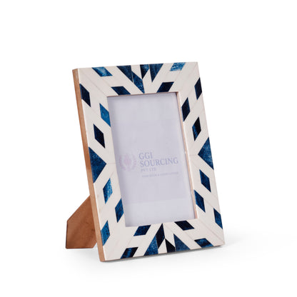Indigo Chevron Resin-Coated Photo Frame – 5 × 7 Inch | Navakrti Decor