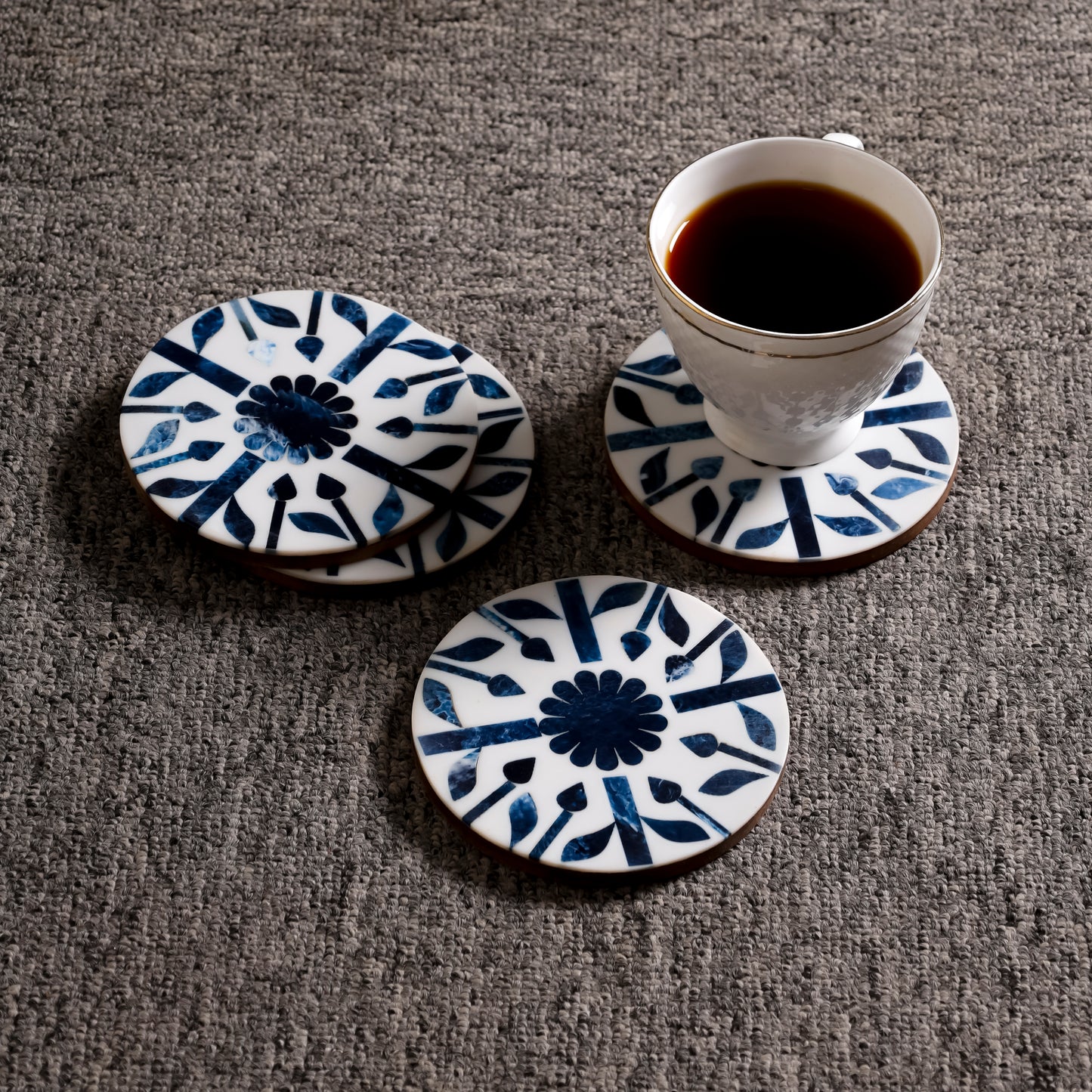 Indigo Bloom Resin Inlay Wooden Coaster Set (10 × 10 cm)