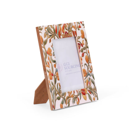 Navakrti Decor Crimson Bloom Resin-Coated MDF Photo Frame – 4 × 6 Inch | Red Floral Decorative Picture Frame